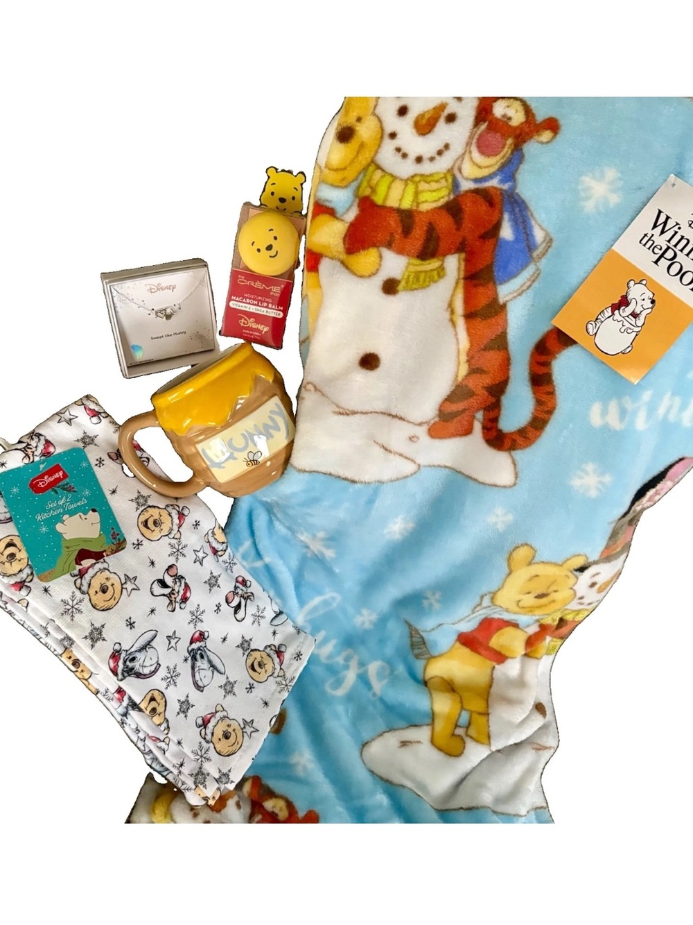 DISNEY WINNIE THE POOH GIFTSET Plush Throw Mug Towels Lip Balm Necklace 6PCS NWT